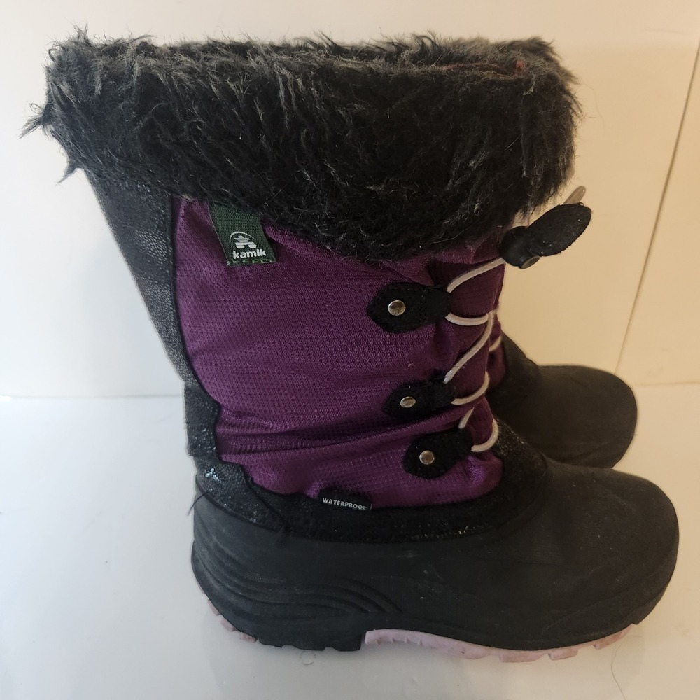 Kamik Waterproof Winter Boots Purple Black Faux Fur Trim Bungee Lace Girls 4